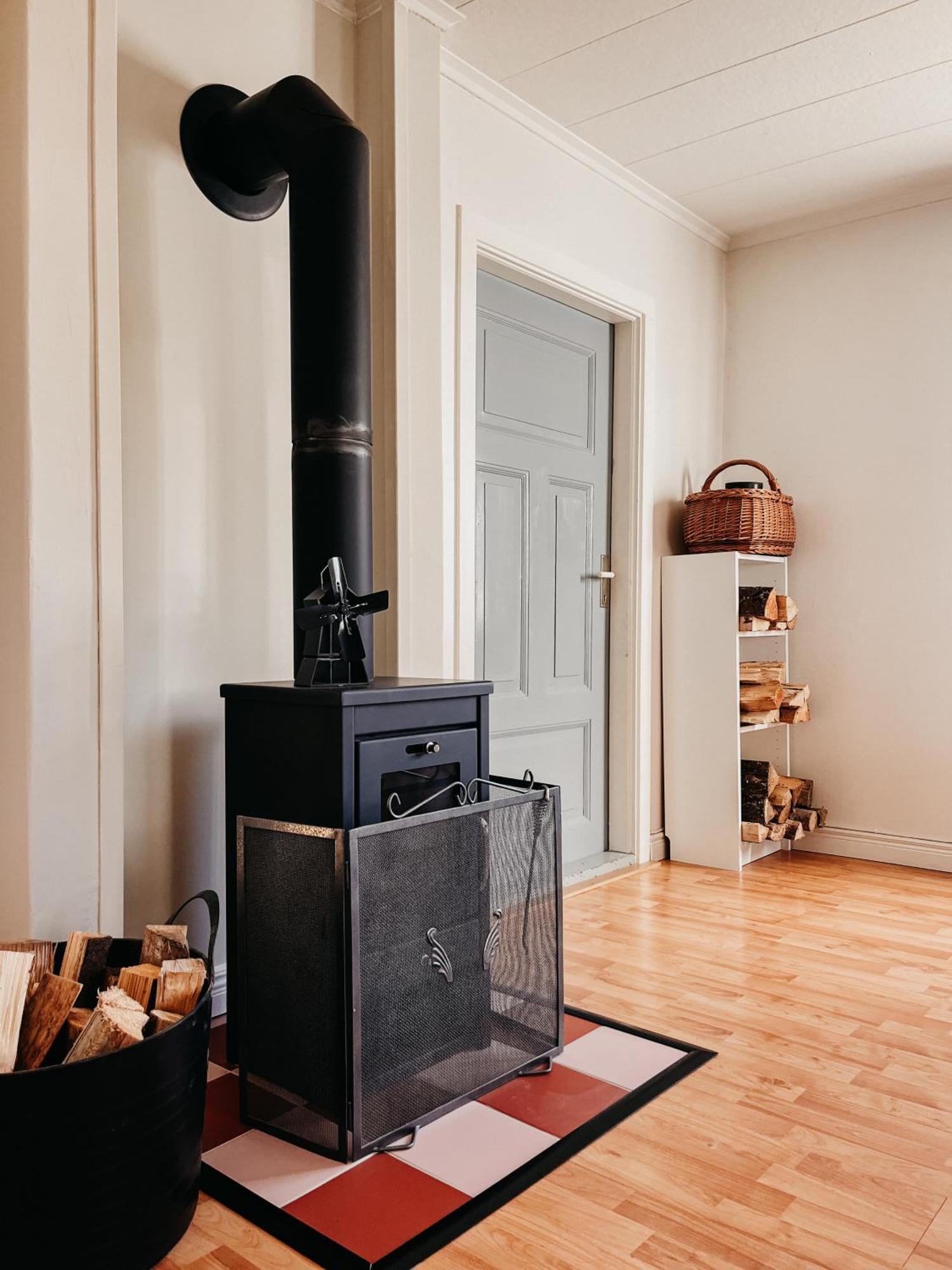 Charming House With Wood Stove Near Lake Virserum Exterior foto